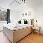 Ludwigscozyescape - Ruhiges Design Mit Balkon, Kostenloser Parkplatz, Neu Saniert, Zentrale & Ruhige Lage, Helle Raeume, Boxspringbetten, Schnelles Wlan, Smart Tvs, Workspace, Modernes Bad, Voll Ausgestattete Kueche, 24h Check-in, Fuer 4 Ga Apartamento